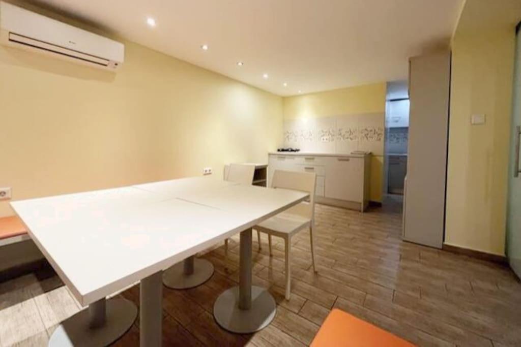Central Budapest- Podmaniczky Unit 5 Apartment Exterior photo